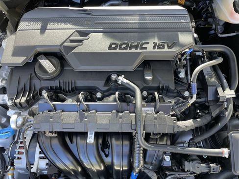 New 2026 Hyundai Elantra Limited image 27