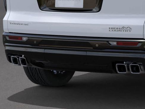 New 2026 Chevrolet Traverse High Country w/ LPO, Floor Liner Package FWD image 14
