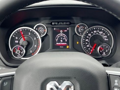 New 2026 RAM 2500 Big Horn AWD/4WD image 13