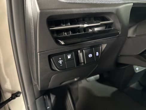Certified 2024 Kia EV6 Light AWD/4WD image 18