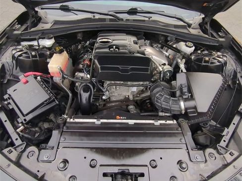 Certified 2018 Chevrolet Camaro LT w/ RS Package image 28