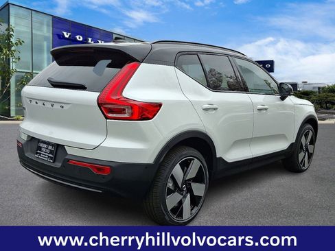 New 2026 Volvo EX40 Plus w/ Climate Package image 5