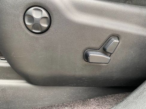 Used 2018 Dodge Durango R/T image 29