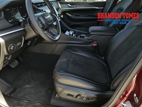 New 2026 Jeep Grand Cherokee Altitude RWD image 15
