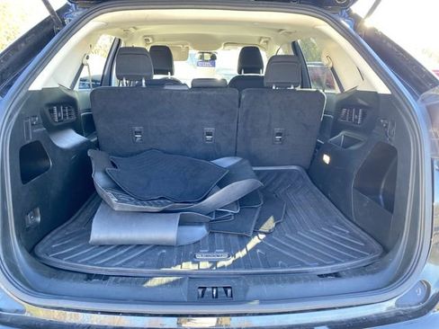 Certified 2022 Ford Edge SE w/ Black Appearance Package image 12