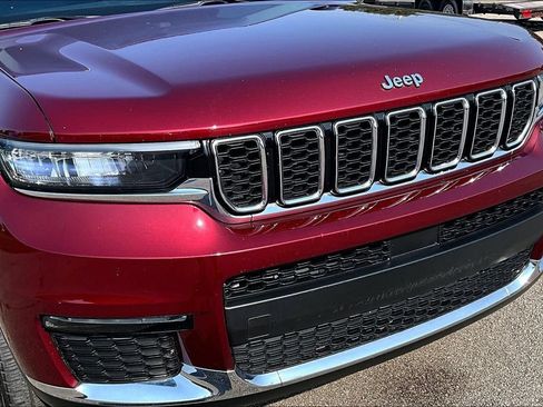 Used 2021 Jeep Grand Cherokee L Limited AWD/4WD image 27