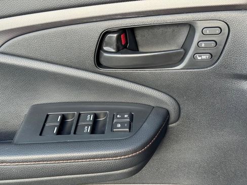 Used 2022 Honda Pilot TrailSport image 27