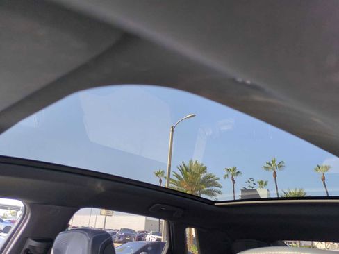 Used 2025 Cadillac Lyriq Sport image 22