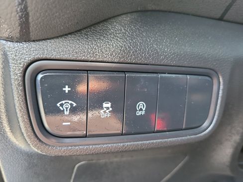 Used 2025 Kia Soul LX image 30