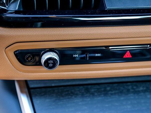 New 2026 BMW 330i xDrive Sedan w/ Premium Package image 17