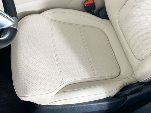 Certified 2024 Mercedes-Benz GLC 300 4MATIC image 20