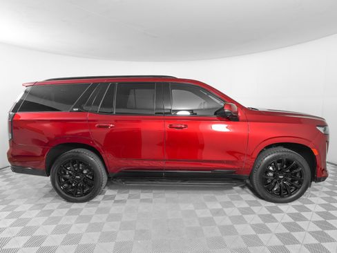 Used 2021 Cadillac Escalade Sport w/ LPO, Illumination Package AWD/4WD image 3