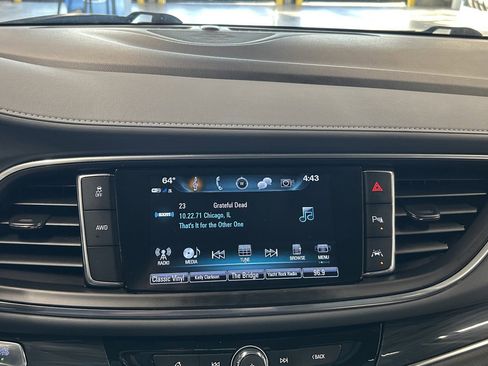 Used 2019 Buick Enclave Premium image 30