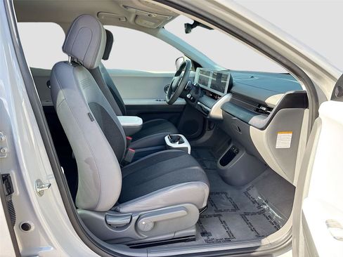 Used 2024 Hyundai Ioniq 5 SEL RWD image 27
