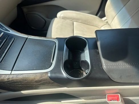 Used 2017 Lincoln MKX Reserve w/ Driver Assistance Package FWD image 13