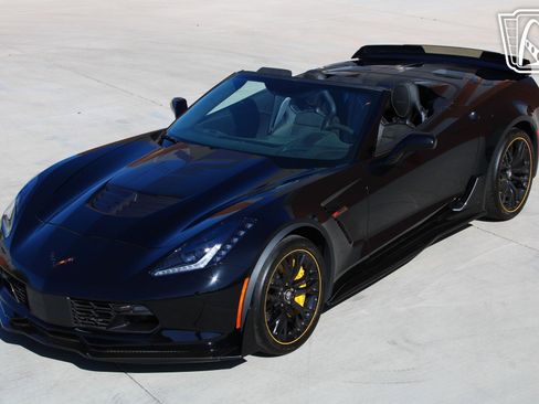 Used 2016 Chevrolet Corvette Z06 w/ C7.r Special Edition image 17