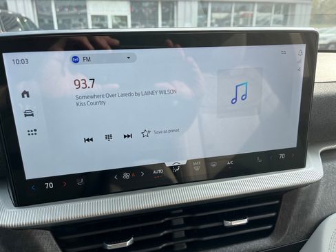 New 2026 Ford Explorer Platinum w/ LUX Leather Package image 11