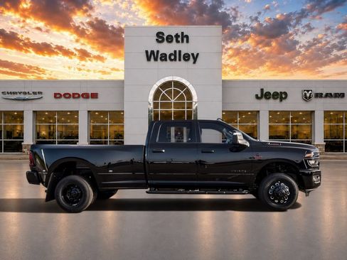 New 2026 RAM 3500 Big Horn AWD/4WD image 8
