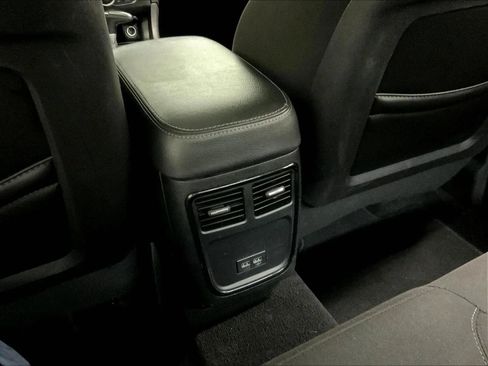 Used 2020 Dodge Charger R/T w/ Blacktop Package RWD image 18