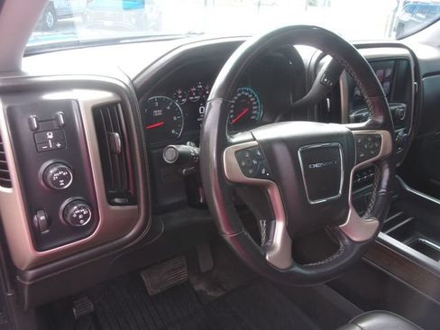 Used 2017 GMC Sierra 1500 Denali w/ Denali Ultimate Package AWD/4WD image 31