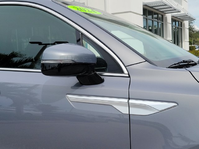 Certified 2024 Kia Sorento LX FWD image 6