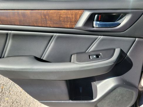 Used 2018 Subaru Outback 2.5i Limited image 8