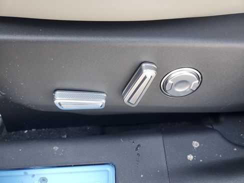 New 2026 Lincoln Nautilus Reserve w/ Jet Appearance Package image 12