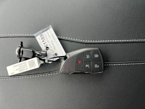 New 2026 Chevrolet Traverse LT w/ LPO, Floor Liner Package image 25