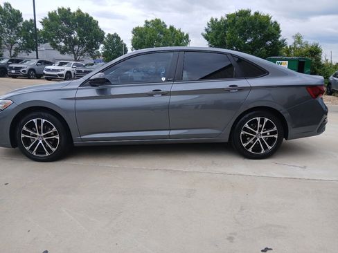 Used 2024 Volkswagen Jetta Sport FWD image 1