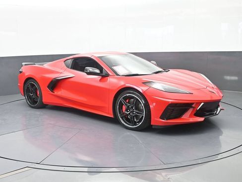 Used 2020 Chevrolet Corvette Stingray Preferred Cpe w/ 2LT Preferred Equipment Group RWD image 8