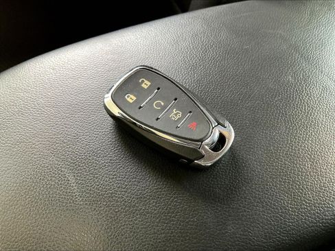 Used 2022 Chevrolet Malibu LS FWD image 32