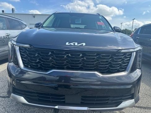 Certified 2026 Kia Sorento S w/ S Panoramic Sunroof Package AWD/4WD image 2