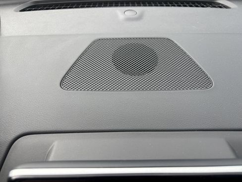 Used 2025 Nissan Altima 2.5 SV FWD image 17