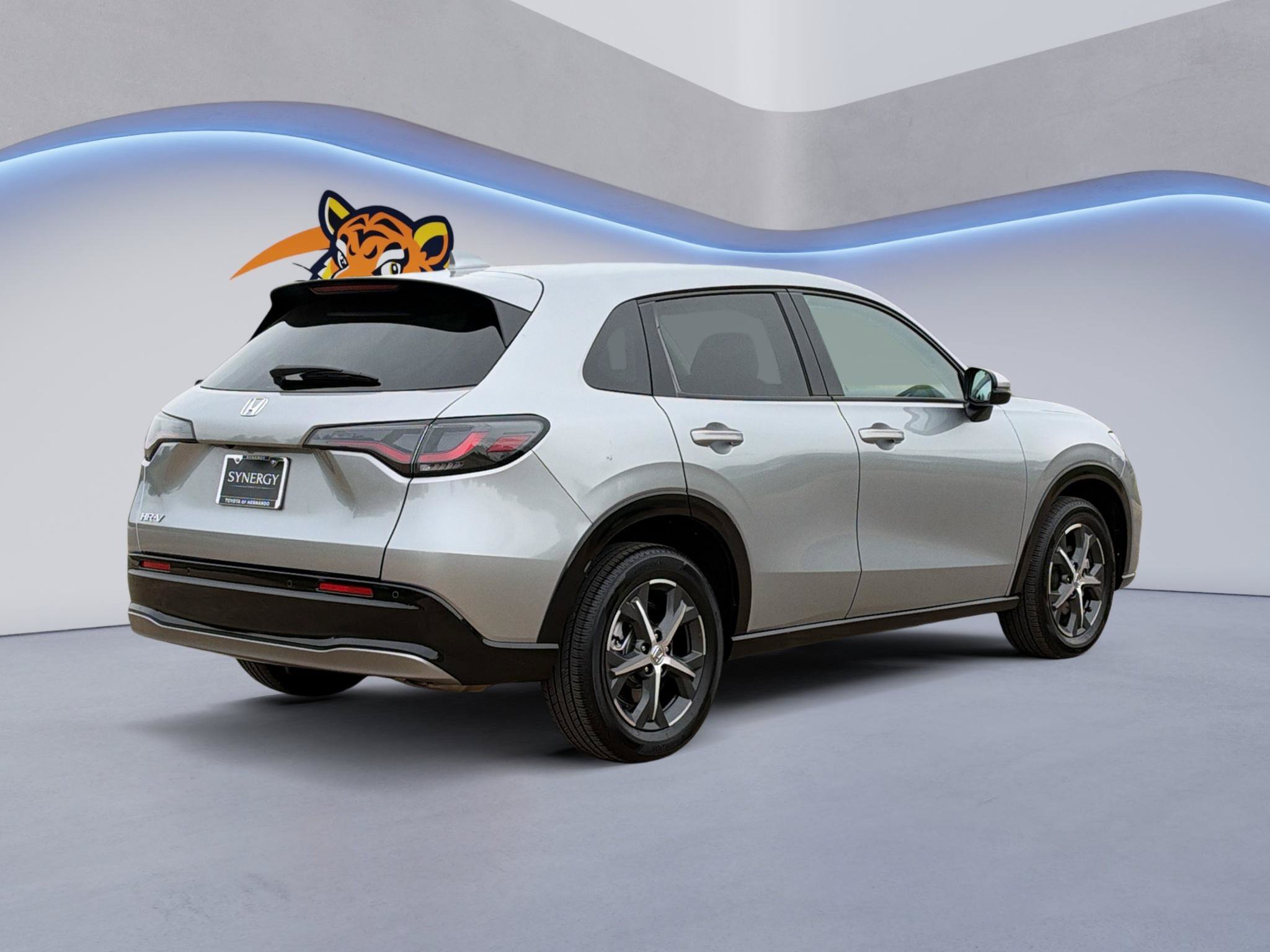 Used 2025 Honda HR-V EX-L image 6