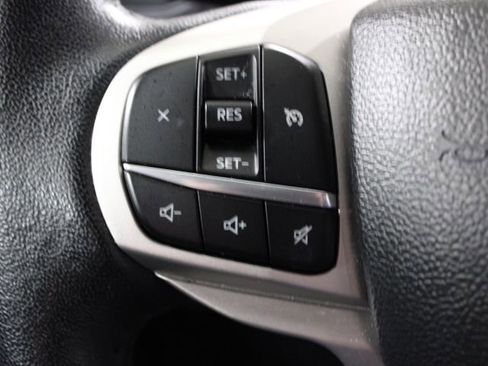 Used 2023 Ford Explorer XLT image 32