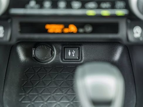 Used 2019 Toyota RAV4 LE w/ All Weather Liner Package AWD/4WD image 22