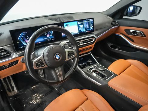Used 2023 BMW 330i Sedan w/ M Sport Package RWD image 4