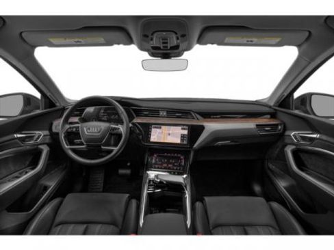 Used 2022 Audi e-tron Premium Plus w/ Premium Plus Package image 8