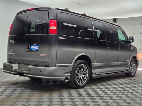 Used 2014 GMC Savana 1500 image 12