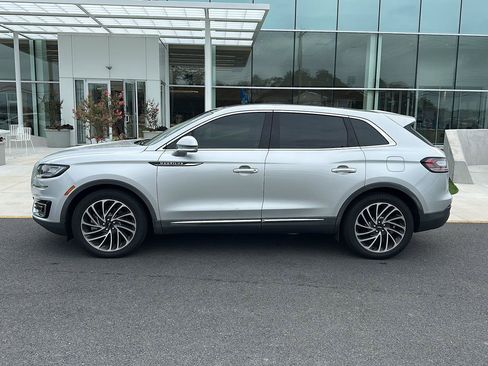 Used 2019 Lincoln Nautilus Reserve FWD image 8