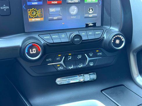 Used 2019 Chevrolet Corvette Grand Sport w/ Carbon Flash Badge Package image 29