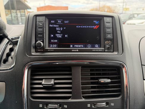 Used 2019 Dodge Grand Caravan GT image 15