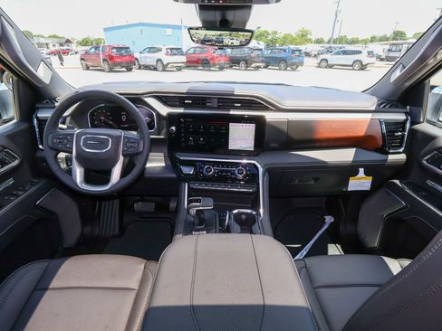 New 2026 GMC Sierra 1500 Denali w/ Denali Reserve Package AWD/4WD image 13