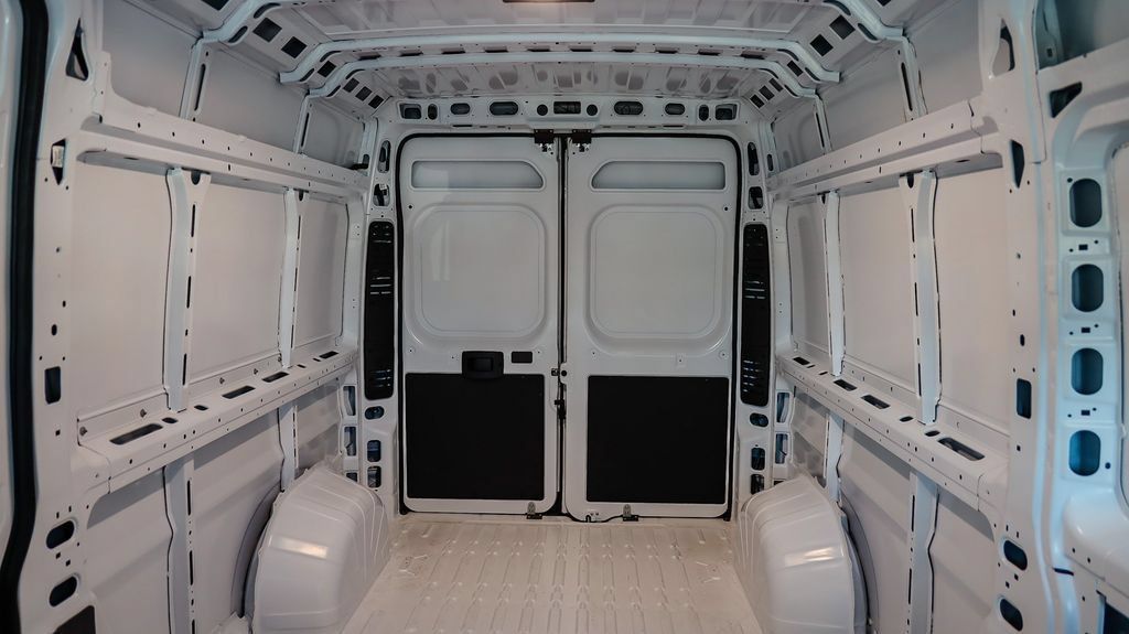 New 2026 RAM ProMaster 2500 w/ Convenience Group FWD image 25