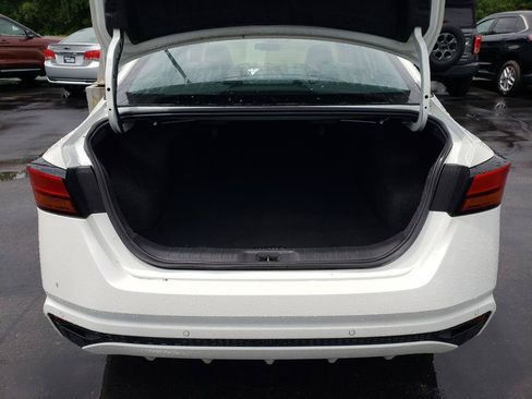 Used 2023 Nissan Altima 2.5 SV FWD image 7