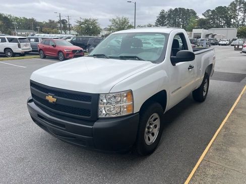 Used 2013 Chevrolet Silverado 1500 W/T image 2