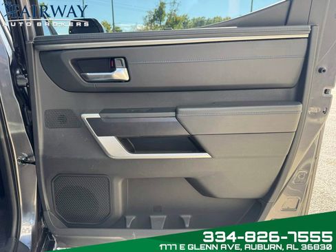 Used 2022 Toyota Tundra Platinum image 31