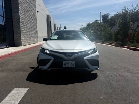 Used 2022 Toyota Camry XSE w/ Navigation Upgrade Package FWD image 2