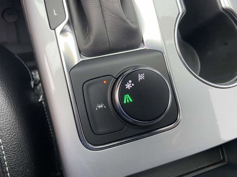 Certified 2025 Chevrolet Blazer LT image 13