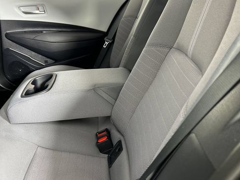 Used 2025 Toyota Corolla SE FWD image 17